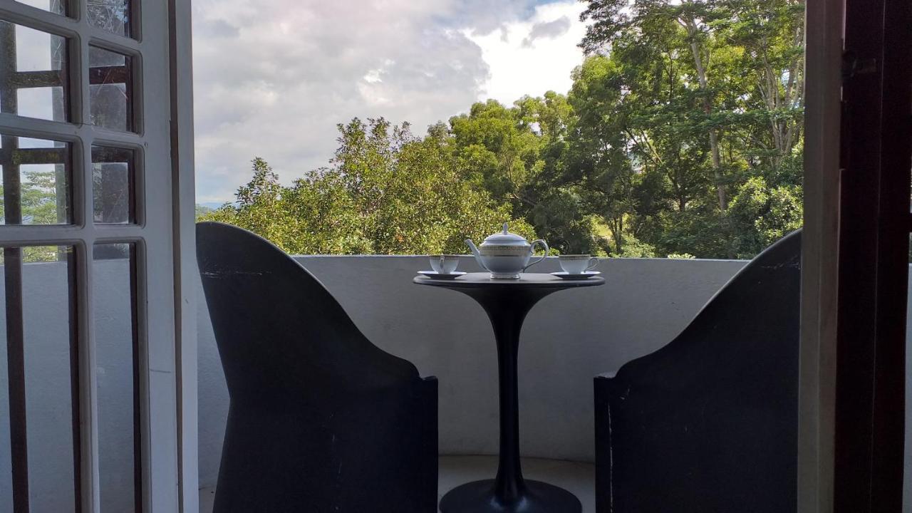 Crown Hills Kandy Inn Dış mekan fotoğraf