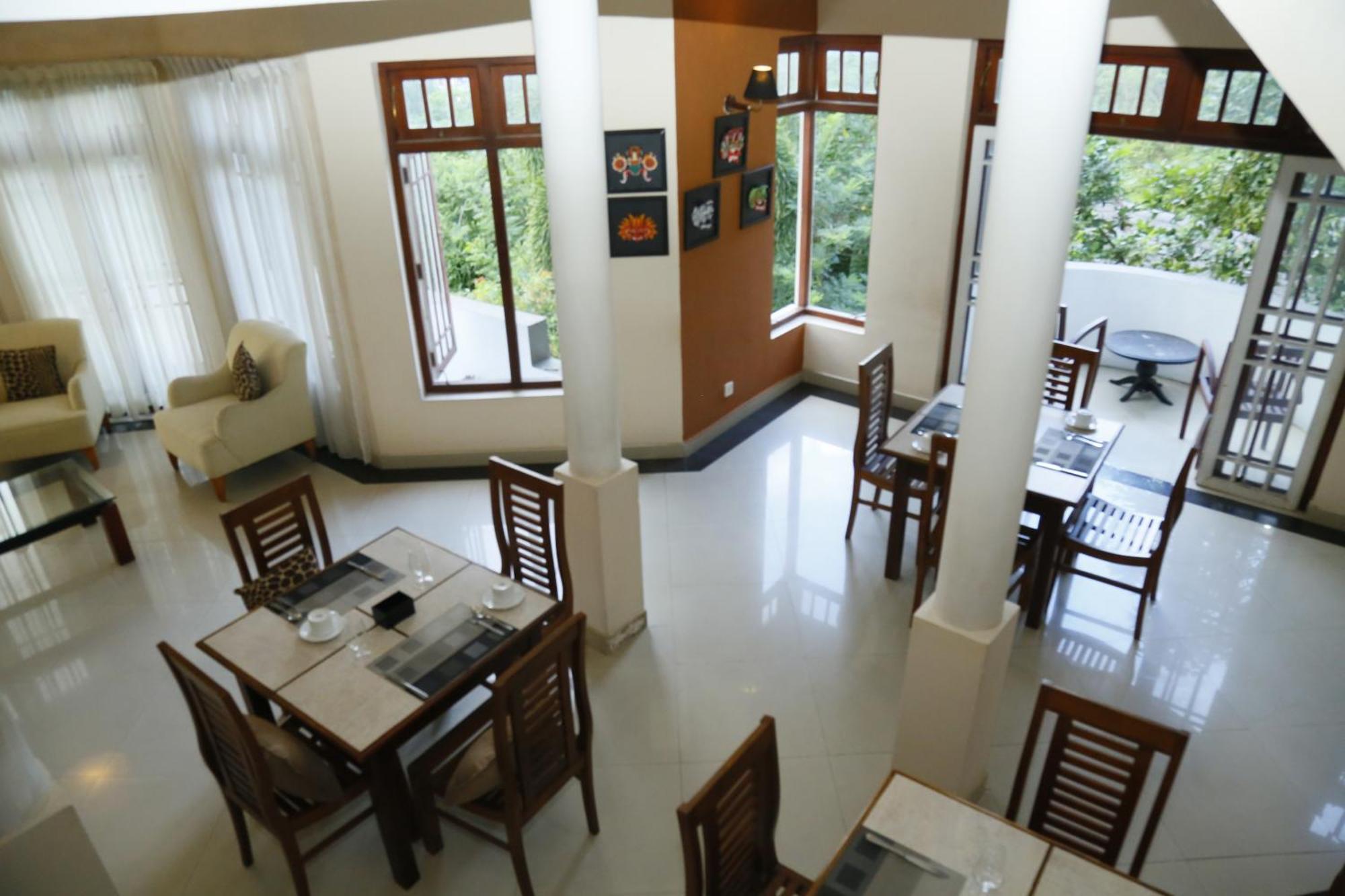 Crown Hills Kandy Inn Dış mekan fotoğraf