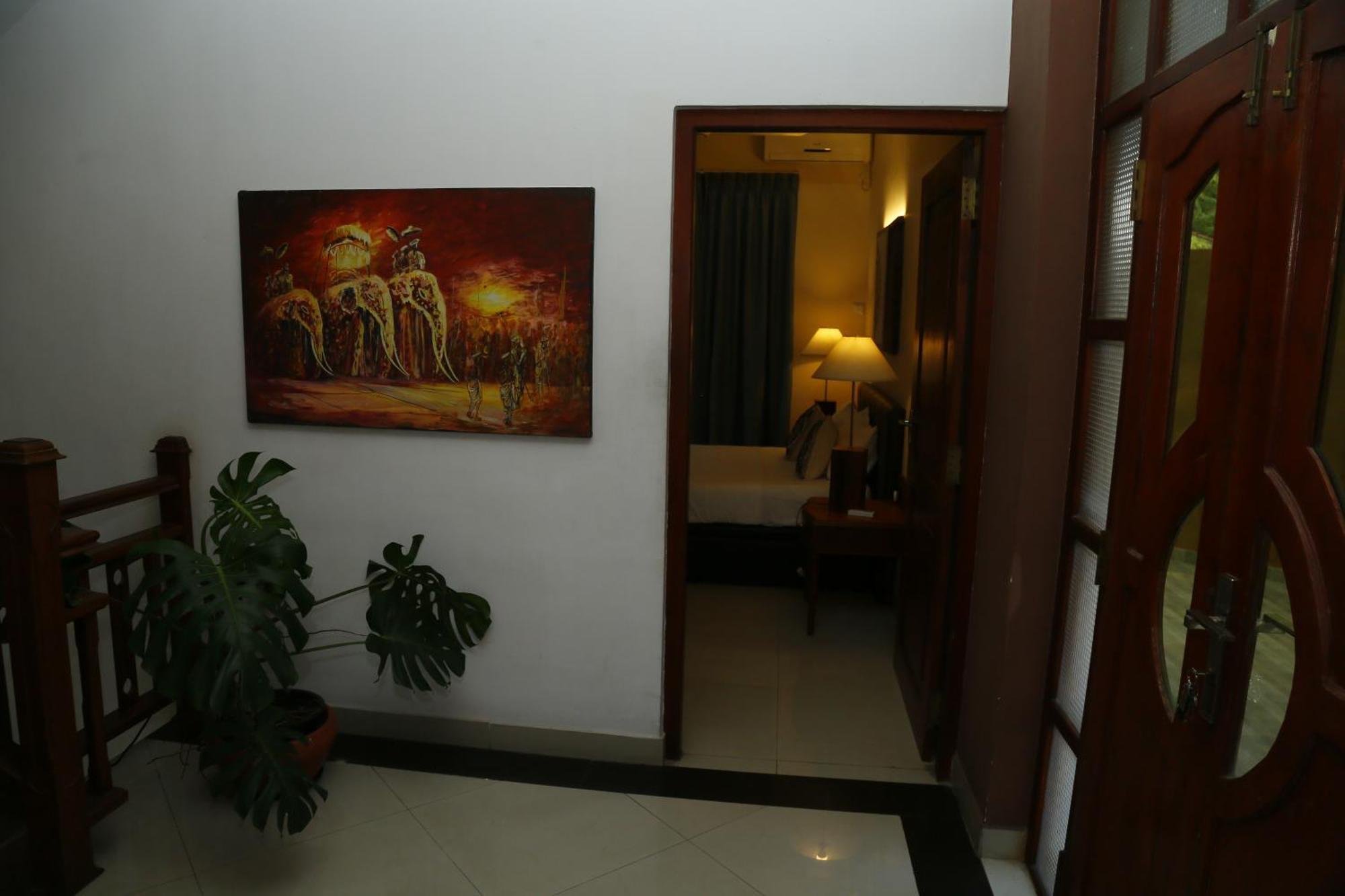 Crown Hills Kandy Inn Dış mekan fotoğraf